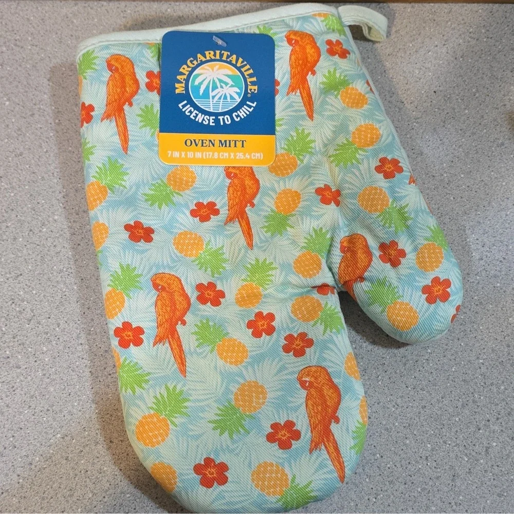 Jimmy Buffett Margaritaville License to Chill Tropical Cotton Kitchen Set,